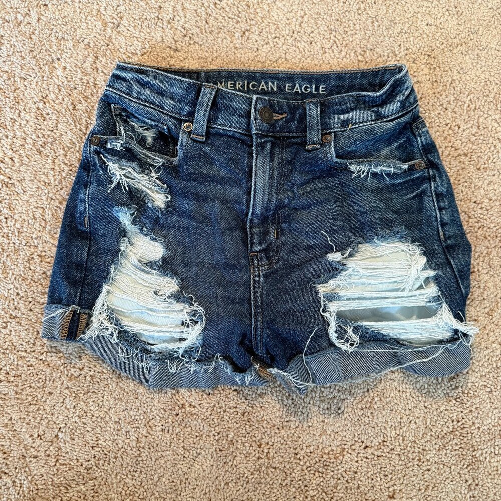 Women's American Eagle Ripped Denim shorts - Size 00